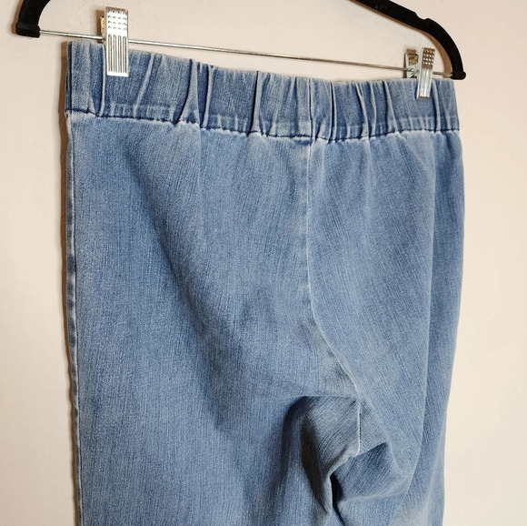 Soft Surroundings stretch waist pull on cropped jeans. - Picture 8 of 13